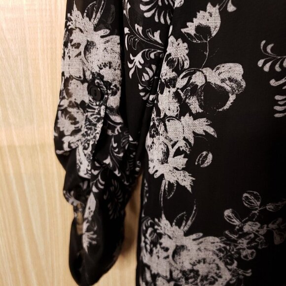 Studio Y Womens Black Sheer Floral High Low Blouse Large - Picture 3 of 8